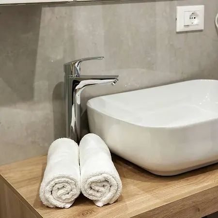Venice - Cozy & Free Parking Apartament *