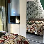55sqm/entire Apt/freeparking/10min 2venice Mestre